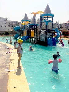 رحلة مائية لفتيات عالم الفرقان في طرابلس