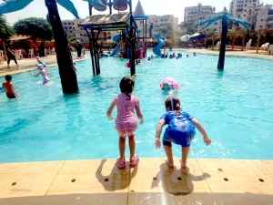 رحلة مائية لفتيات عالم الفرقان في طرابلس