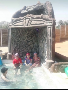 رحلة مائية لفتيات عالم الفرقان في طرابلس