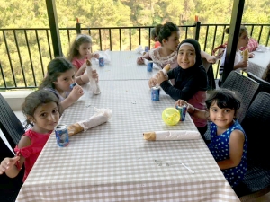 فوائد ومرح ورحلة مائية في الأسبوع الثاني من دورة فتيات الفرقان في بيروت