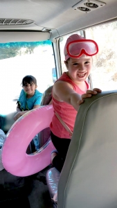 فوائد ومرح ورحلة مائية في الأسبوع الثاني من دورة فتيات الفرقان في بيروت