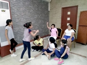 مهارات جديدة في الأسبوع الثالث من دورة فتيات الفرقان في بيروت