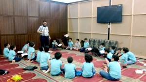 تجارب كيميائية.. أشغال يدوية.. ورحلة ترفيهية في الأسبوع الثاني من فتيان المساجد - طرابلس