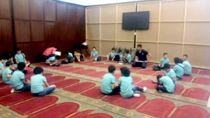 تجارب كيميائية.. أشغال يدوية.. ورحلة ترفيهية في الأسبوع الثاني من فتيان المساجد - طرابلس