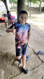 نشاط ترفيهي لطلاب عالم الفرقان إلى عيون السمك