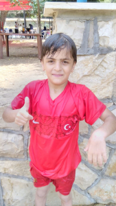 نشاط ترفيهي لطلاب عالم الفرقان إلى عيون السمك