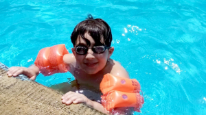 نشاط ترفيهي لطلاب عالم الفرقان إلى عيون السمك