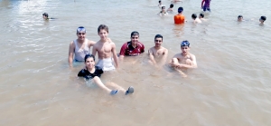 رحلة مائية لطلاب #عالم_الفرقان في طرابلس إلى شاطئ المنية