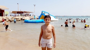 رحلة مائية لطلاب #عالم_الفرقان في طرابلس إلى شاطئ المنية