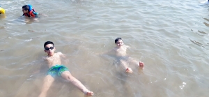 رحلة مائية لطلاب #عالم_الفرقان في طرابلس إلى شاطئ المنية