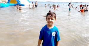 رحلة مائية لطلاب #عالم_الفرقان في طرابلس إلى شاطئ المنية