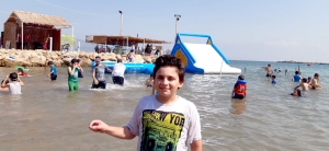 رحلة مائية لطلاب #عالم_الفرقان في طرابلس إلى شاطئ المنية