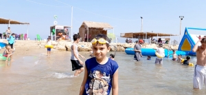 رحلة مائية لطلاب #عالم_الفرقان في طرابلس إلى شاطئ المنية