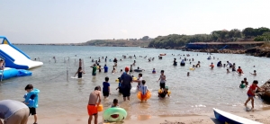 رحلة مائية لطلاب #عالم_الفرقان في طرابلس إلى شاطئ المنية