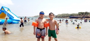 رحلة مائية لطلاب #عالم_الفرقان في طرابلس إلى شاطئ المنية