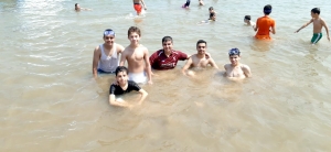 رحلة مائية لطلاب #عالم_الفرقان في طرابلس إلى شاطئ المنية