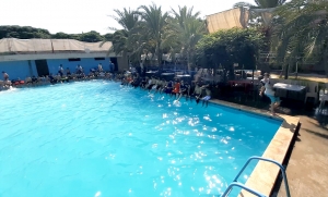 رحلة مائية إلى مسبح الكمال لطلاب عالم الفرقان في طرابلس