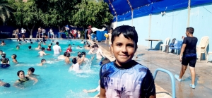 رحلة مائية إلى مسبح الكمال لطلاب عالم الفرقان في طرابلس