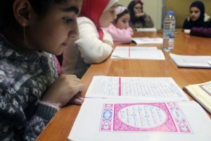 عالم الفرقان يكرّم فتيات التزمن بالحجاب خلال اللقاءات الشتوية في طرابلس