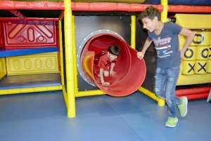 بتبرّع كريم من أخت كريمة.. إفطار وتوزيع هدايا العيد لأبناء مؤسسة نماء في بيروت