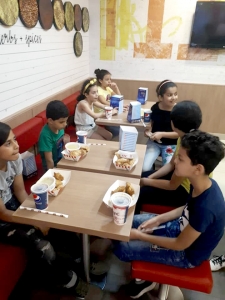 بتبرّع كريم من فاعل خير.. إفطار لأبناء مؤسسة نماء في خلدة