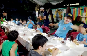 إفطار وتفطير.. نشاط لطلاب عالم الفرقان في بيروت