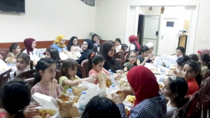 إفطارنا أحلى بلمّتنا.. الإفطار الرمضاني السنوي لطالبات عالم الفرقان في طرابلس