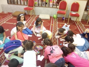 حكاية مع الجدّة.. الإفطار الرمضاني السنوي لفتيات عالم الفرقان في بيروت