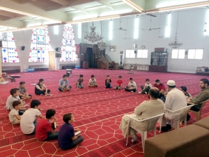 أكثر من 400 طالب وطالبة يلتحقون بدورات جيل القرآن الكريم الصيفية