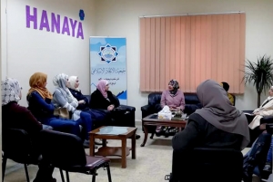 كبرت فتاتي وأصبحت عروساً.. دردشة في "صالون حنايا" مع المتخصصة أ. هدى قدورة