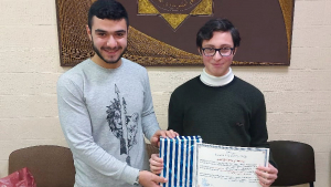 الطالب المتميّز عبد الله الأشرفي (١٤ عامًا) يتمّ حفظ القرآن الكريم | طرابلس