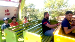 رحلة ترفيهية إلى مدينة الملاهي لأطفال عالم الفرقان في بيروت