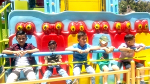 رحلة ترفيهية إلى مدينة الملاهي لطلاب "فتيان المساجد" في بيروت