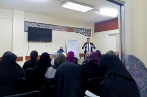 الثورة والمرأة.. ندوة حوارية في الوعي السياسي - الاقتصادي والدور الشرعي في طرابلس مع د. غسان عبد القادر والشيخ حسن قاطرجي