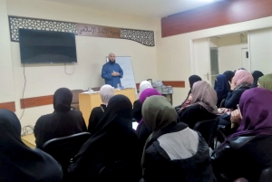 الثورة والمرأة.. ندوة حوارية في الوعي السياسي - الاقتصادي والدور الشرعي في طرابلس مع د. غسان عبد القادر والشيخ حسن قاطرجي