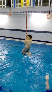 رحلة لطلاب عالم الفرقان في بيروت إلى مسبح ذي النورين