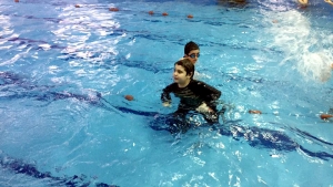 رحلة لطلاب عالم الفرقان في بيروت إلى مسبح ذي النورين