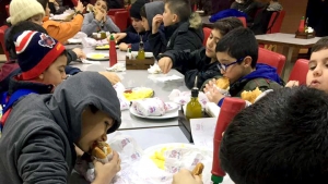 رحلة لطلاب عالم الفرقان في بيروت إلى مسبح ذي النورين