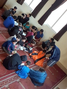 مخيم كشفي.. عالم الفرقان يختتم دورة "فتيان المساجد" في بيروت