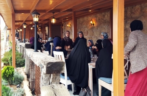 رحلة ترفيهية تكريمية للمشاركات في دورة قناديل مقدسية