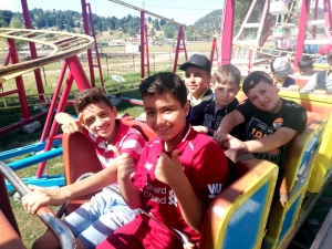 ملاهي وطبيعة خلابة.. رحلة عالم الفرقان إلى القموعة