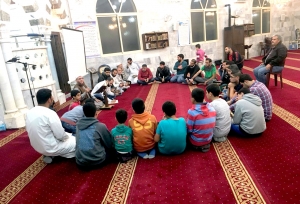 المنتدى الشبابي يقيم سهرة عبادية أخوية في مسجد الوسام - الصويري | البقاع