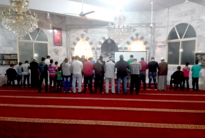 المنتدى الشبابي يقيم سهرة عبادية أخوية في مسجد الوسام - الصويري | البقاع