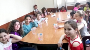 صيفي مع الفرقان.. انطلاق دورة عالم الفرقان للفتيات في طرابلس