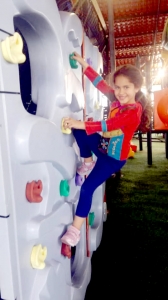 سيبانة رمضان مع عالم الفرقان في بيروت