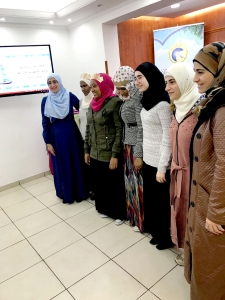 المنتدى للتعريف بالإسلام يكرّم 4 مهتديات للإسلام أتممن حفظ جزء عمّ