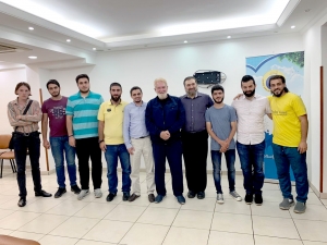 لقاء تعارفي خاص مع الداعية الأمريكي صمويئل شرابتشر في المنتدى للتعريف بالإسلام