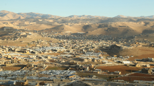 لمساعدتهم في مواجهة العاصفة.. مؤسسة نماء توزّع المازوت والطرود الغذائية في مخيمات عرسال بالتعاون مع حملة القلمون