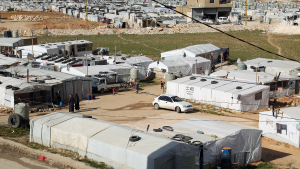 لمساعدتهم في مواجهة العاصفة.. مؤسسة نماء توزّع المازوت والطرود الغذائية في مخيمات عرسال بالتعاون مع حملة القلمون