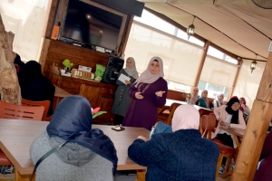 أمهات بنات.. نشاط تفاعلي للصبايا وأمهاتهنّ في صيدا